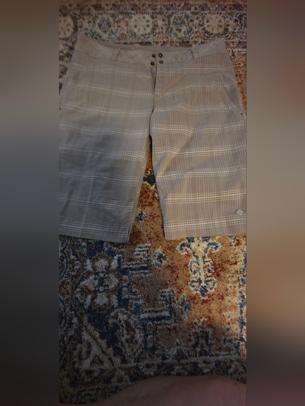 4/$25 Deal! Columbia  Tan Plaid Shorts with White Accents